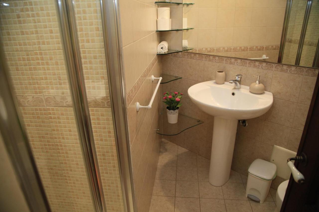 Hotel Dimora Dei Figuli Lecce Habitación foto